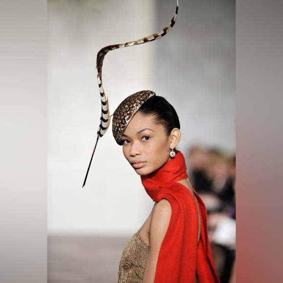 Ralph Lauren Collection Fall 2008 Scarlet Red Cashmere Bullion Crest Scarf - Picture 5 of 16